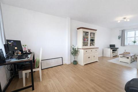2 bedroom apartment to rent, Delph Drive, Burscough, L40
