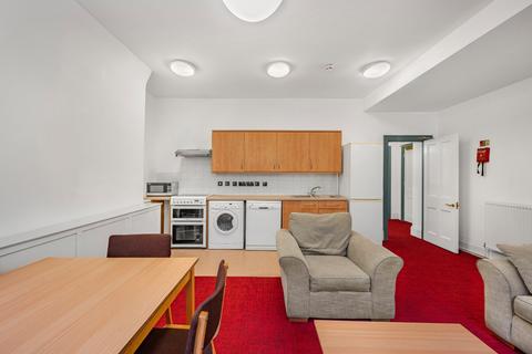 2 bedroom flat to rent, Gower Street, London