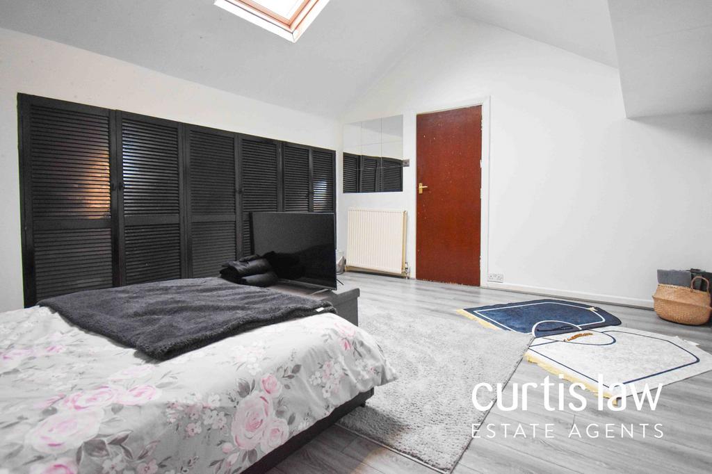 Bedroom Seven