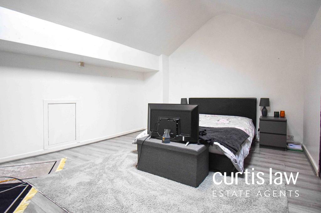 Bedroom Seven