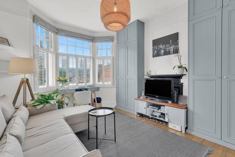 2 bedroom flat for sale, Marcus Street, London