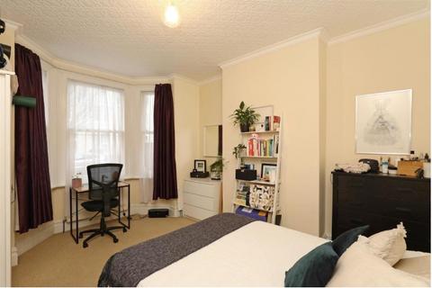 4 bedroom house to rent, Oxford Road, Putney