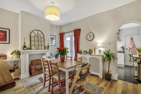 2 bedroom terraced house for sale, Balham New Road, SW12