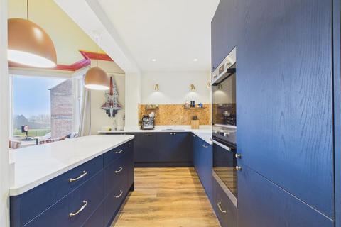 4 bedroom end of terrace house for sale, Rustlings Road, Endcliffe Park, Sheffield