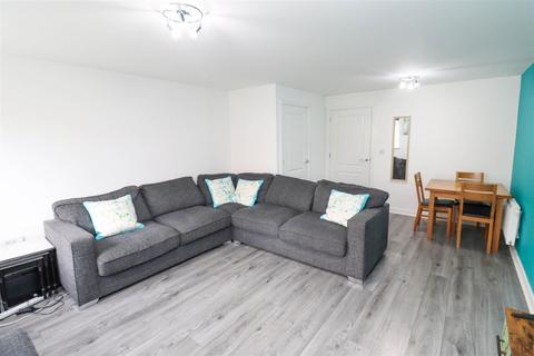 undefined, Gale Close, Yateley GU46