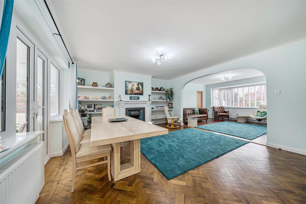 Family Room/Sitting Room
