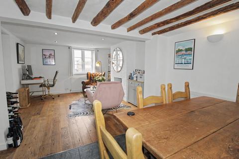 undefined, Green Lane, Hersham Village KT12