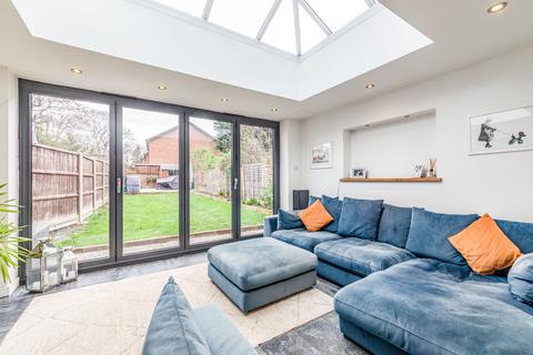 undefined, Green Lane, Hersham Village KT12