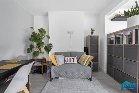 undefined, Derwent Avenue, Barnet, EN4