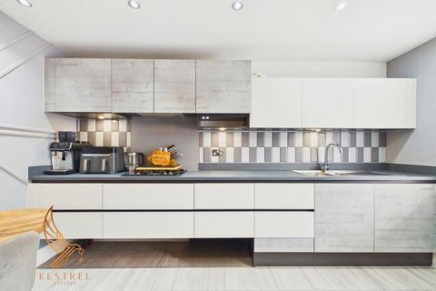 3 bedroom semi-detached house for sale, Battle Grove, Pontefract WF8