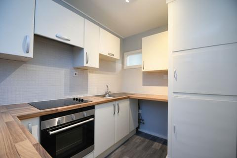 2 bedroom flat for sale, Cholmondeley Road, Rivington Cholmondeley Road, M6