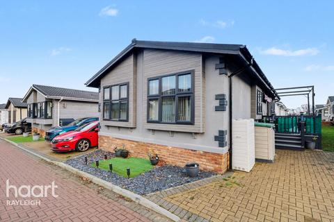 undefined, Kingsmans Farm Road, Hockley