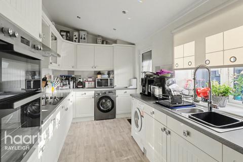 undefined, Kingsmans Farm Road, Hockley