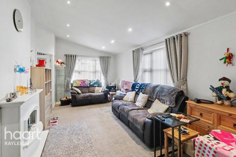 undefined, Kingsmans Farm Road, Hockley