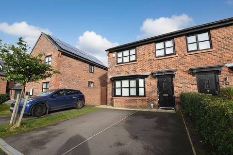 3 bedroom semi-detached house for sale, Scholars Avenue, Salford, M6