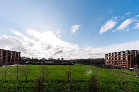 3 bedroom apartment for sale, Colindale Gardens, London, NW9