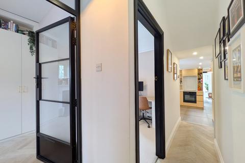 undefined, 26 Crawthew Grove,  London, SE22