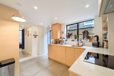 undefined, 26 Crawthew Grove,  London, SE22