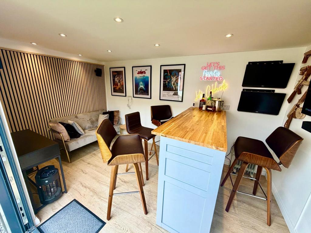Garden room 1