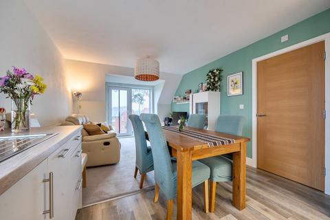 2 bedroom flat for sale, Cameo Court,  Aylesbury,  HP18