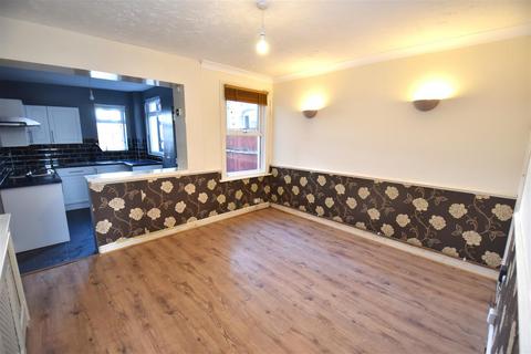 2 bedroom terraced house for sale, Queen Elizabeth Chase, Rochford