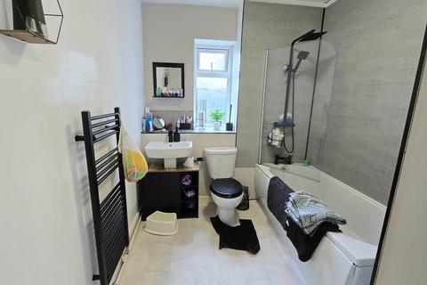 4 bedroom semi-detached house for sale, London Road, Bexhill-on-Sea, TN39