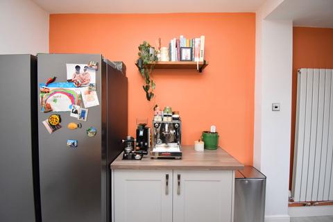 3 bedroom townhouse for sale, Liverpool Road, Widnes, WA8 7XP