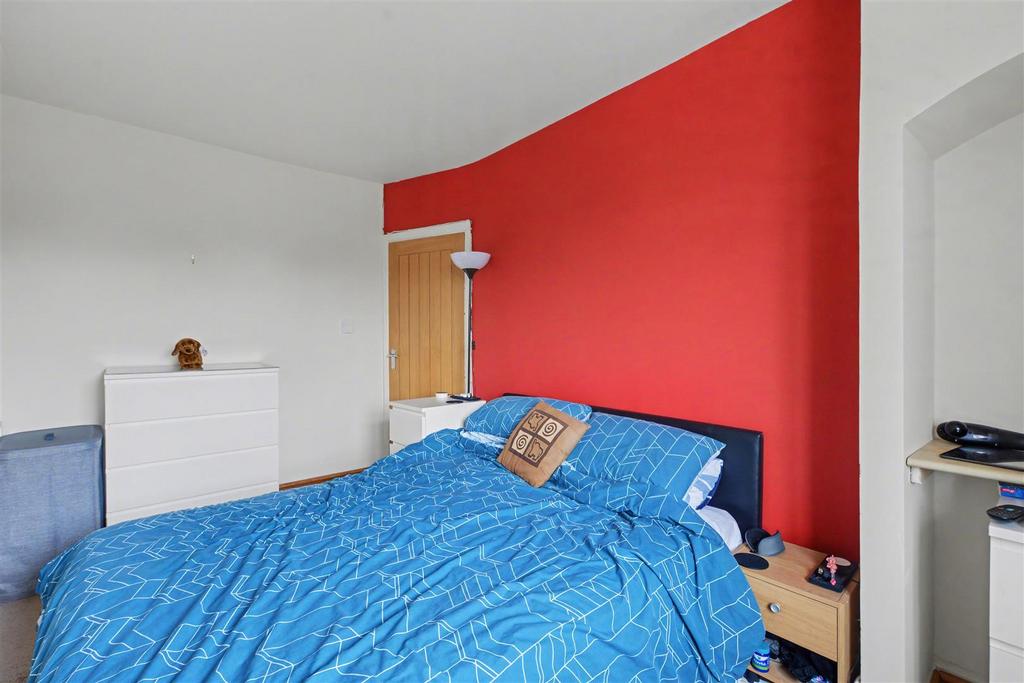 Bedroom 1 2.jpeg