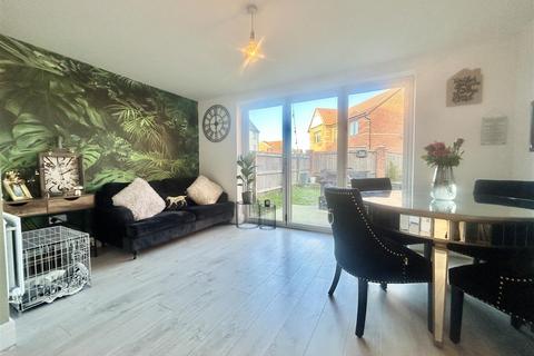 3 bedroom semi-detached house for sale, Knight Street, Pontefract