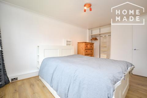 3 bedroom flat to rent, Pendlebury House, SE18