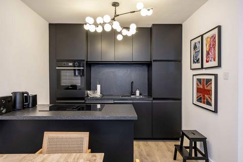 1 bedroom flat for sale, Orsett Terrace, London W2