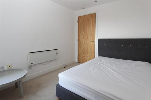 1 bedroom flat to rent, La Salle, Leeds Dock