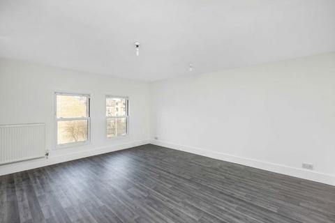 3 bedroom flat to rent, Talgarth Road, London W14