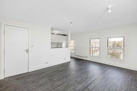 3 bedroom flat to rent, Talgarth Road, London W14