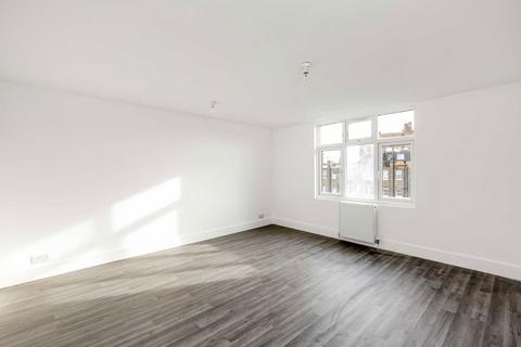3 bedroom flat to rent, Talgarth Road, London W14