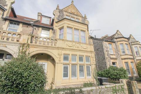 undefined, South Ward*3 Bedrooms*Ideal Investment Opportunity*Updating Required*Guide £100,000*