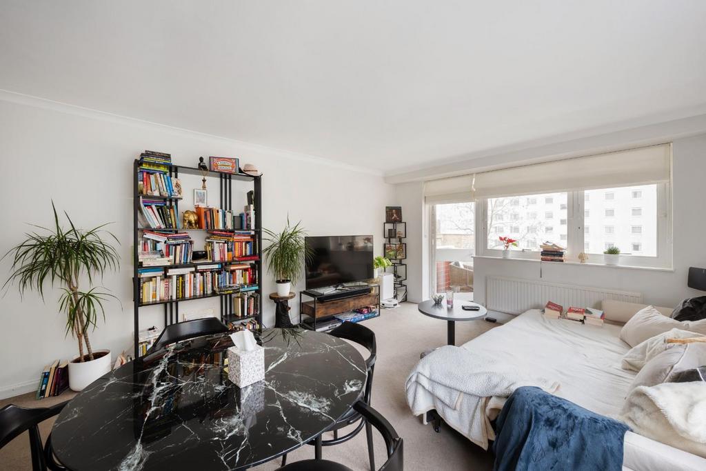 Flat 34, 6 Porchester Terrace Hi-5.jpg