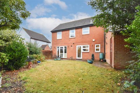 4 bedroom detached house for sale, Moorescroft, Kelvedon Hatch, Brentwood
