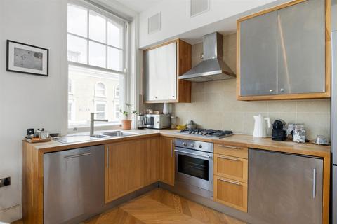 2 bedroom flat for sale, Garfield Road, London, SW11