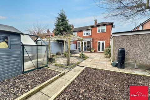 3 bedroom semi-detached house for sale, Elsinore Avenue, Irlam, M44