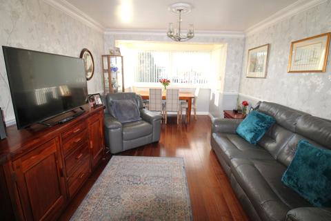 undefined, Carlton Close, Upminster RM14