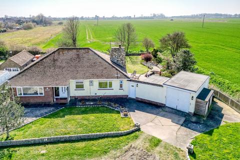 3 bedroom detached bungalow for sale, Tern Road, Scratby