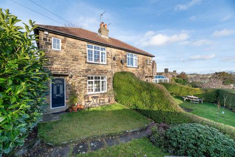 2 bedroom semi-detached house for sale, Moorland Avenue, Guiseley LS20