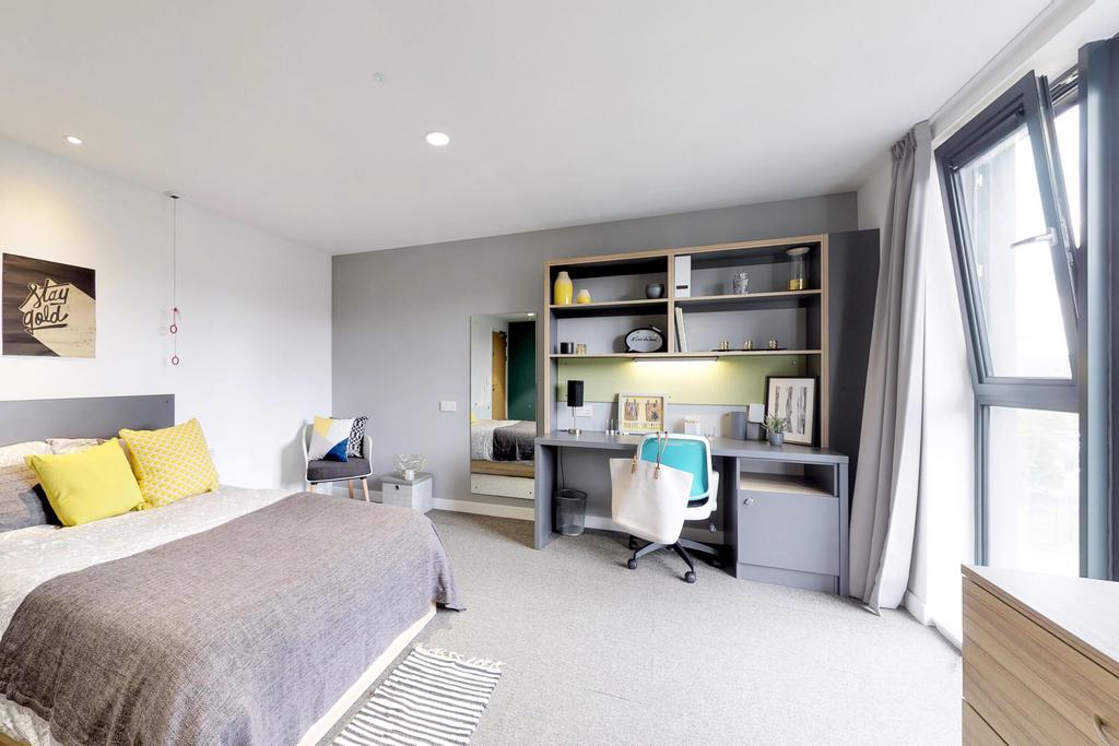 Superior-Ensuite-08.22.2018 15.33.24-1-scaled.jpg