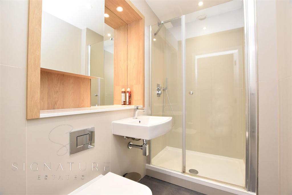 Bathroom (7).jpg