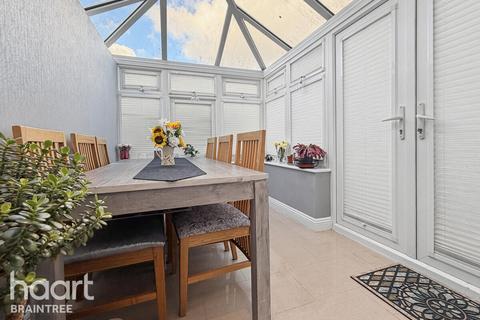 3 bedroom terraced house for sale, Rowan Way, Dunmow