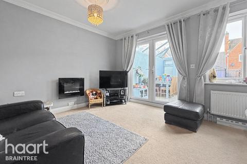 3 bedroom terraced house for sale, Rowan Way, Dunmow