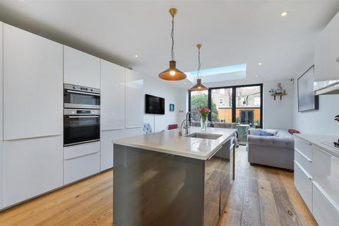 3 bedroom house for sale, Trafalgar Road, Wimbledon SW19