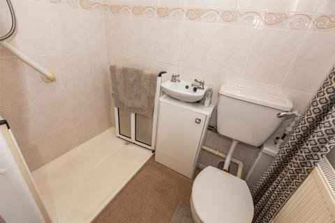 3 bedroom detached house for sale, Gwscwm Park, Burry Port