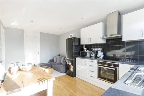 1 bedroom flat for sale, Penrose Street, Walworth, London, SE17